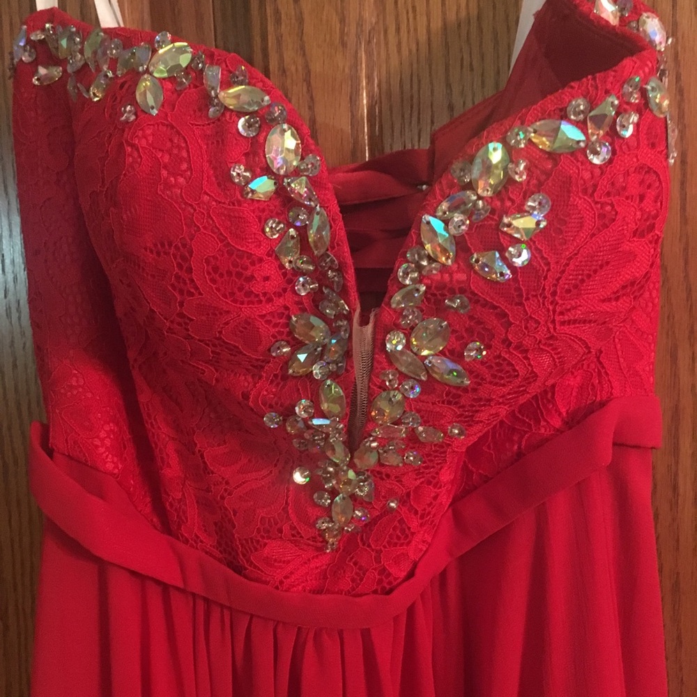 Red Beaded Sweetheart Corset Prom Dress (SIZE XS)